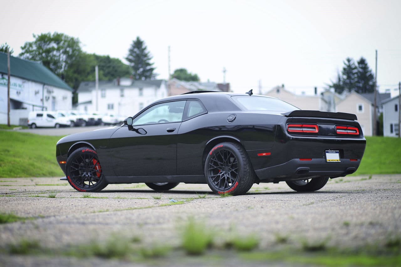 Front view of 2016 Dodge Challenger with wheels