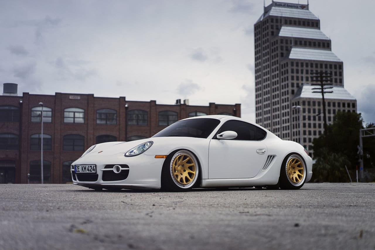 Front view of 2016 Porsche Cayman with wheels