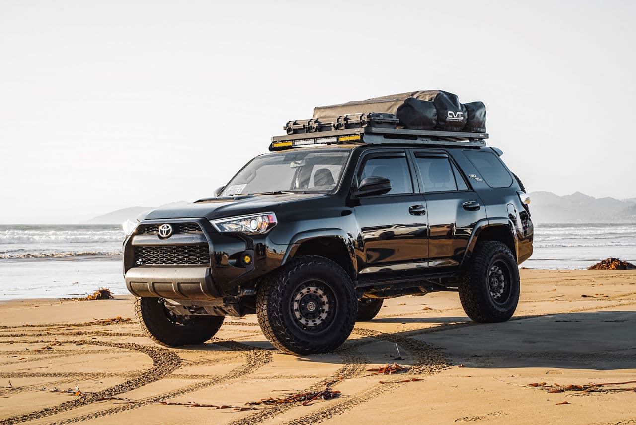 Front view of 2016 Toyota 4Runner with truck suv wheels
