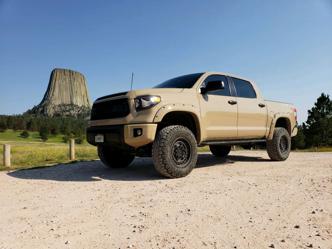 Front view of 2016 Toyota Tundra with truck suv wheels