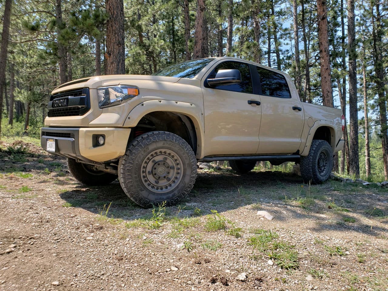 Side profile of 2016 Toyota Tundra with truck suv wheels