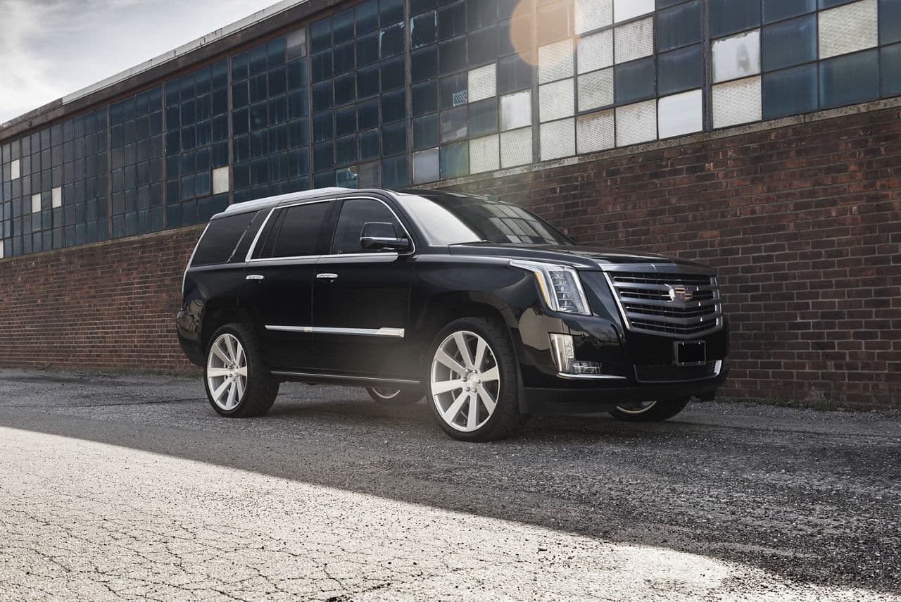 Front view of 2017 Cadillac Escalade with wheels