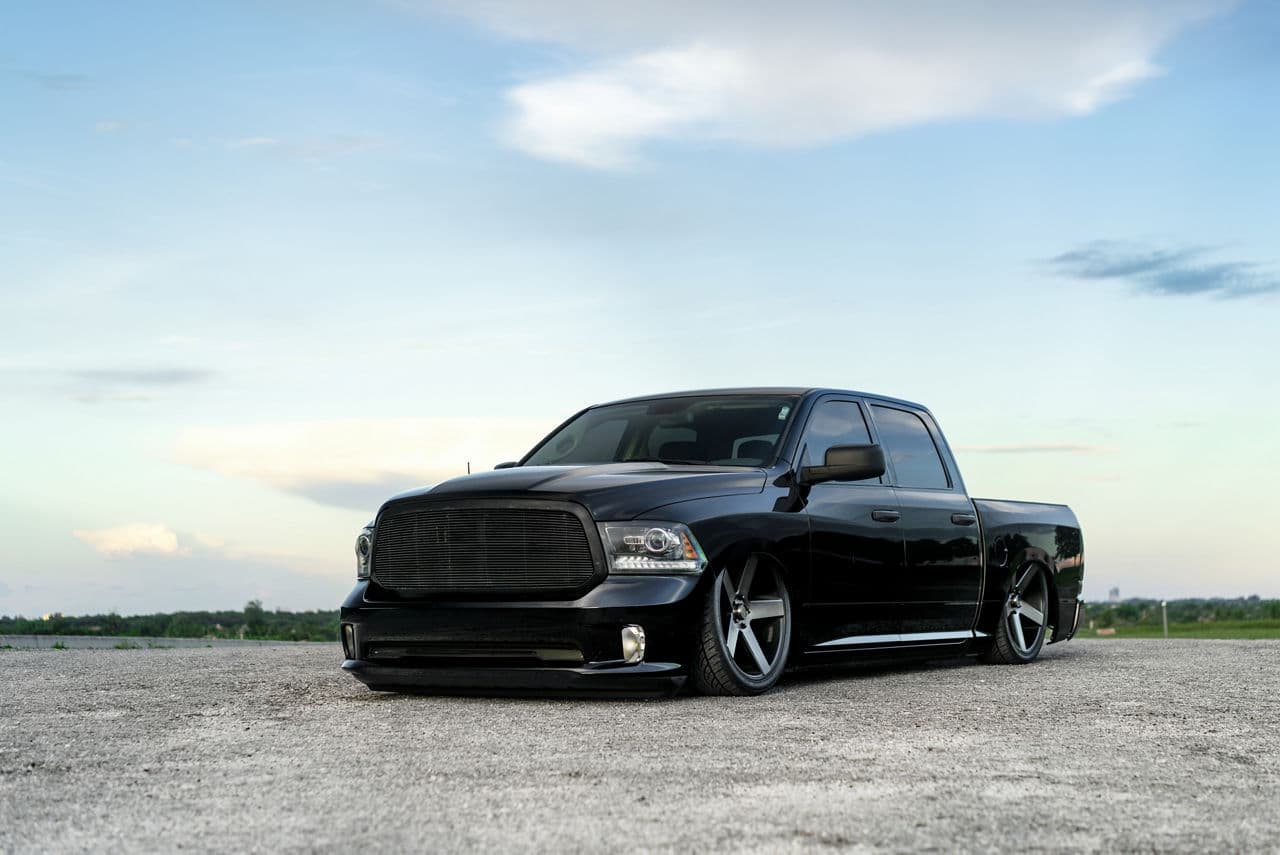 Front view of 2017 Dodge Ram with wheels