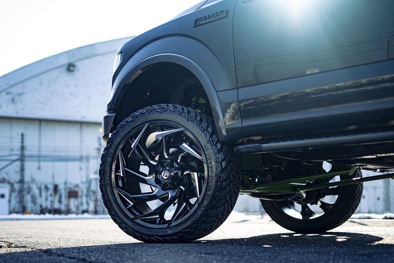 Side profile of 2017 Ford F150 with wheels