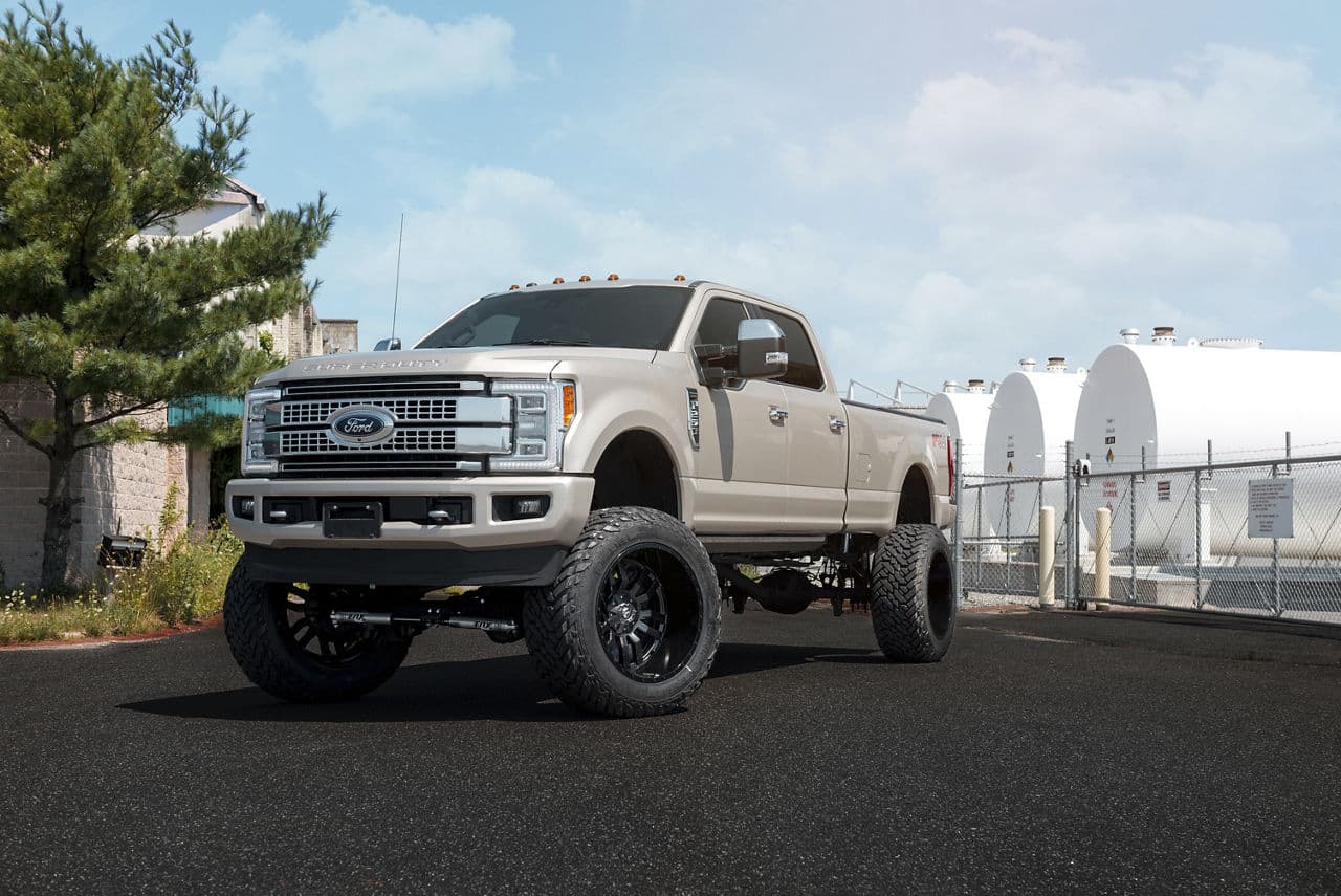 Front view of 2017 Ford F250 with truck suv wheels