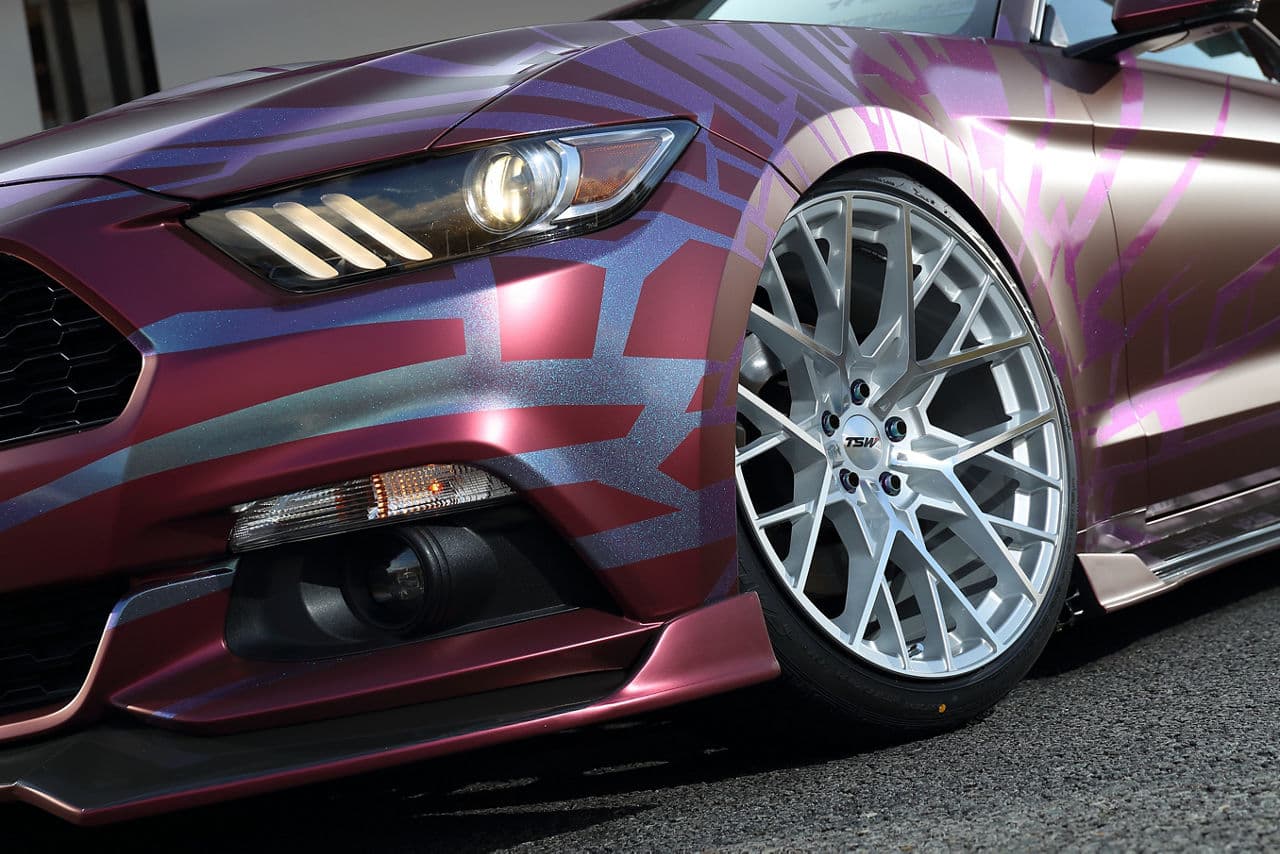 Interior of 2017 Ford Mustang with wheels