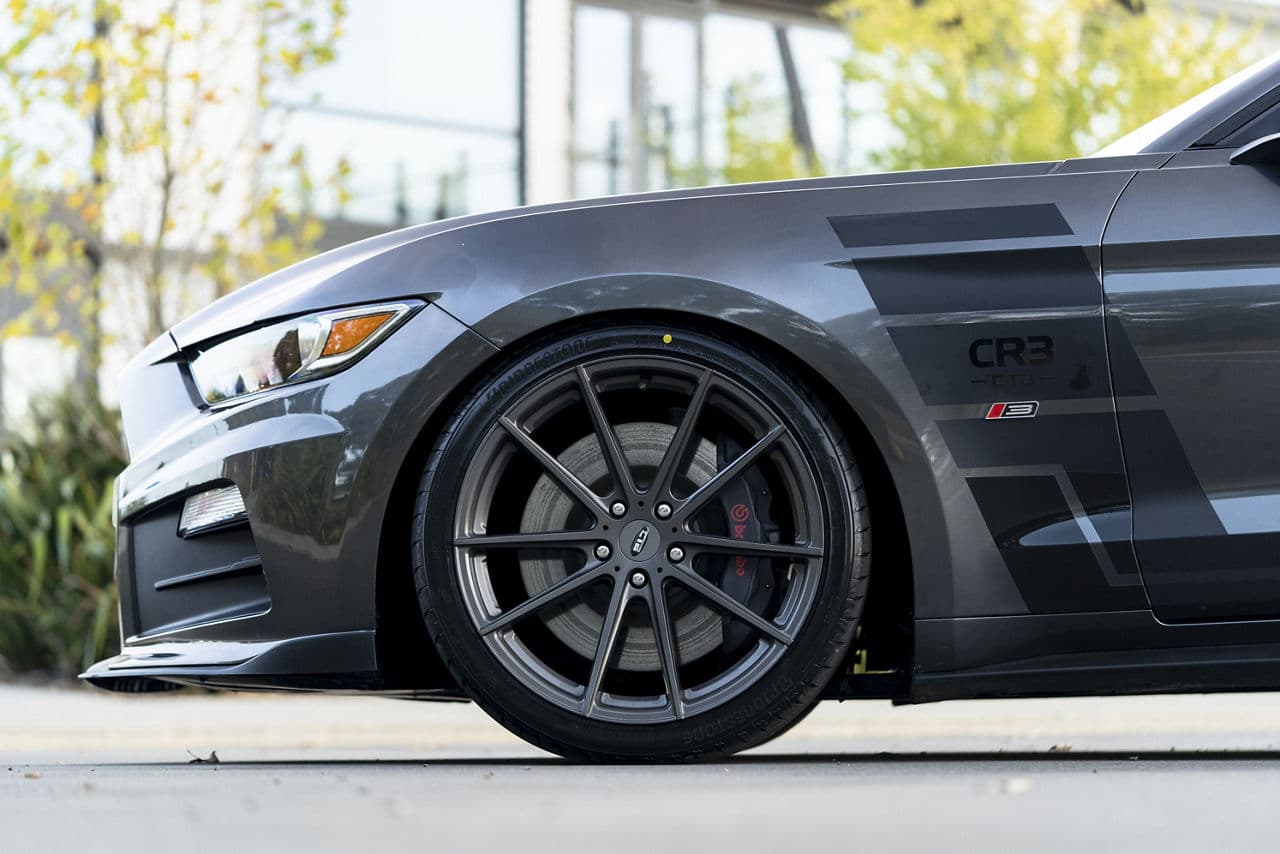 Interior of 2017 Ford Mustang with wheels