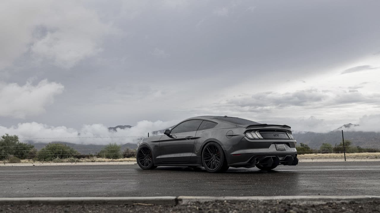 Front view of 2017 Ford Mustang with wheels