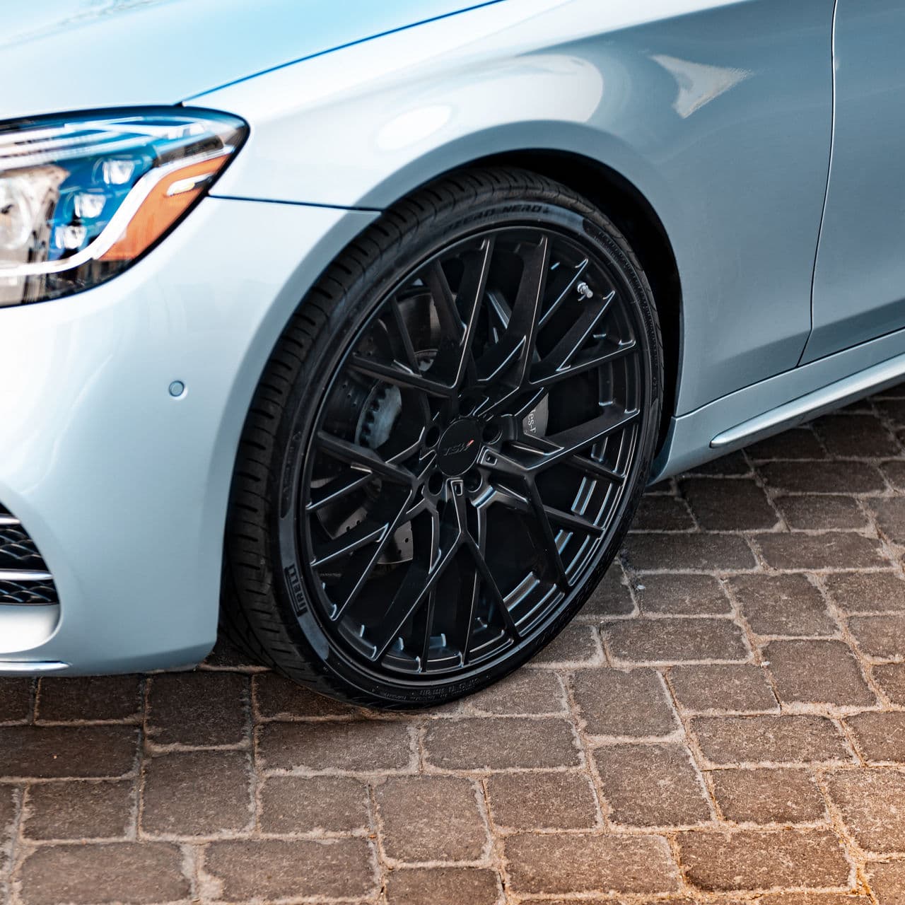 Rear view of 2017 Mercedes-Benz S560 with wheels