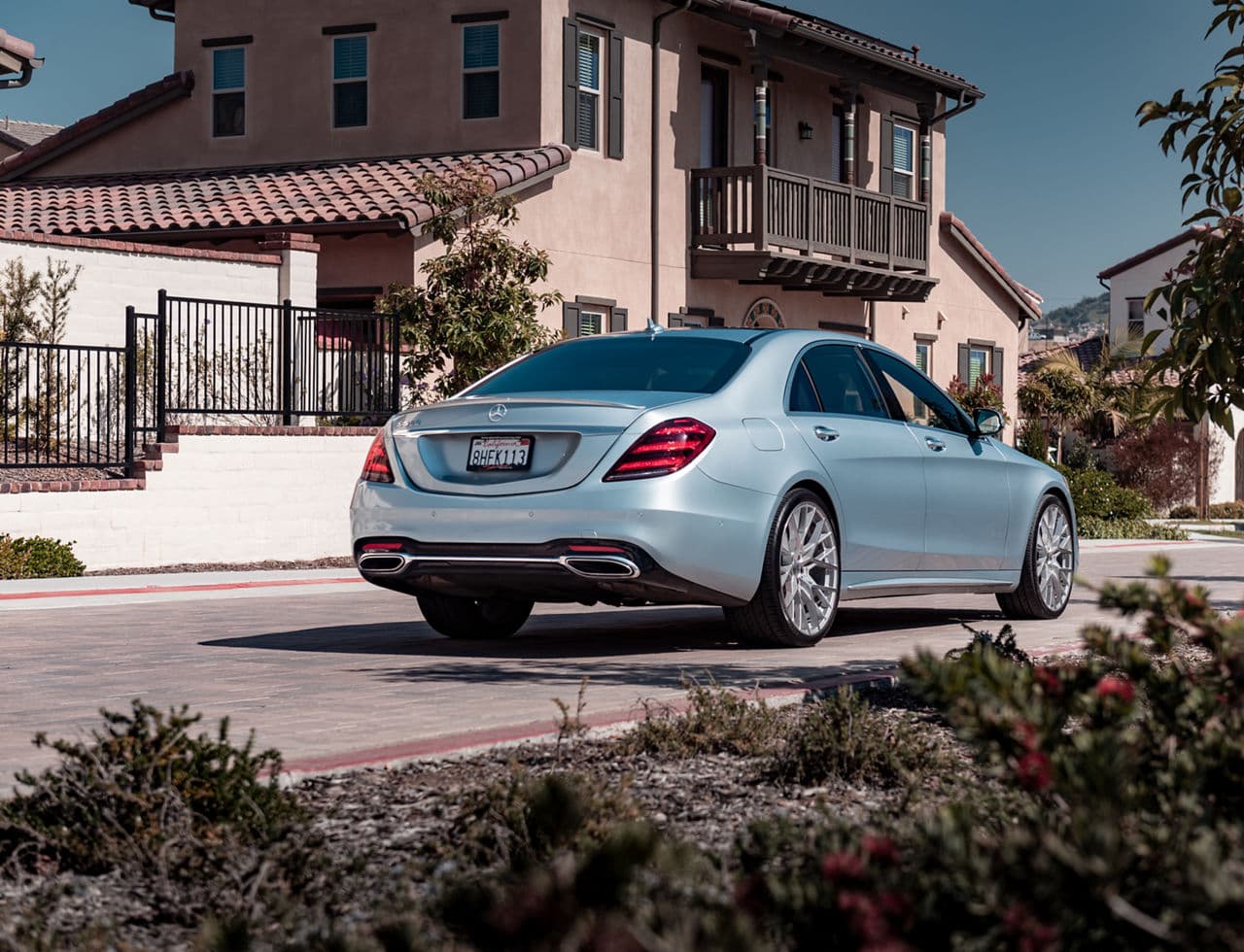 Interior of 2017 Mercedes-Benz S560 with wheels