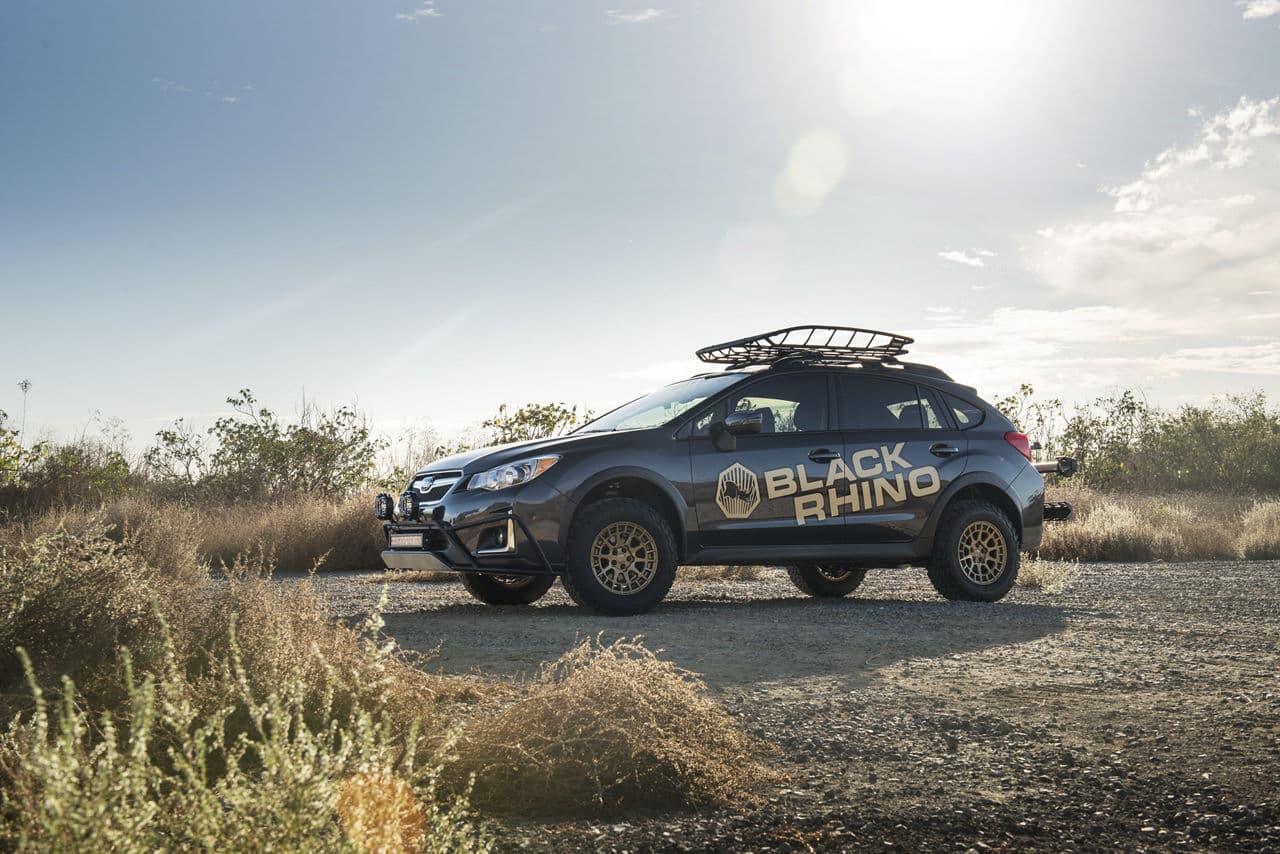Front view of 2017 Subaru Crosstrek with wheels