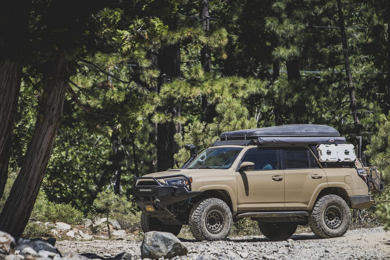 Rear view of 2017 Toyota 4Runner with wheels