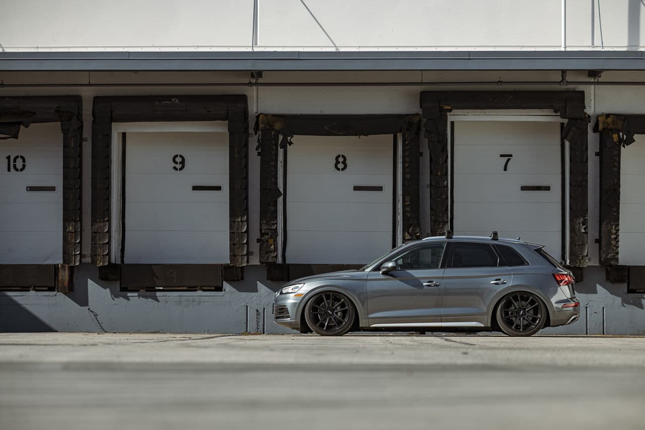 Detail view of 2018 Audi Q5 with wheels