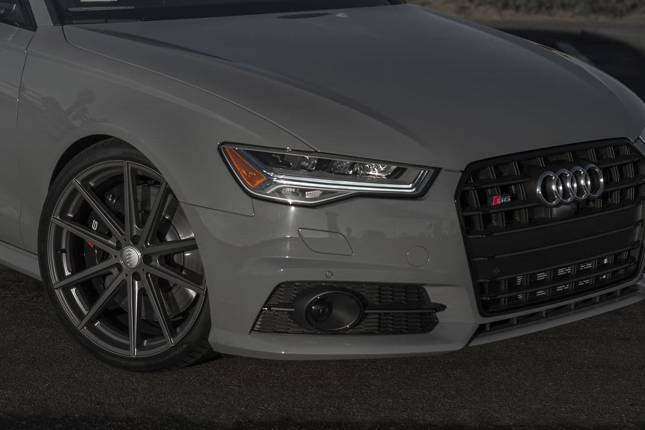 Rear view of 2018 Audi RS7 with wheels