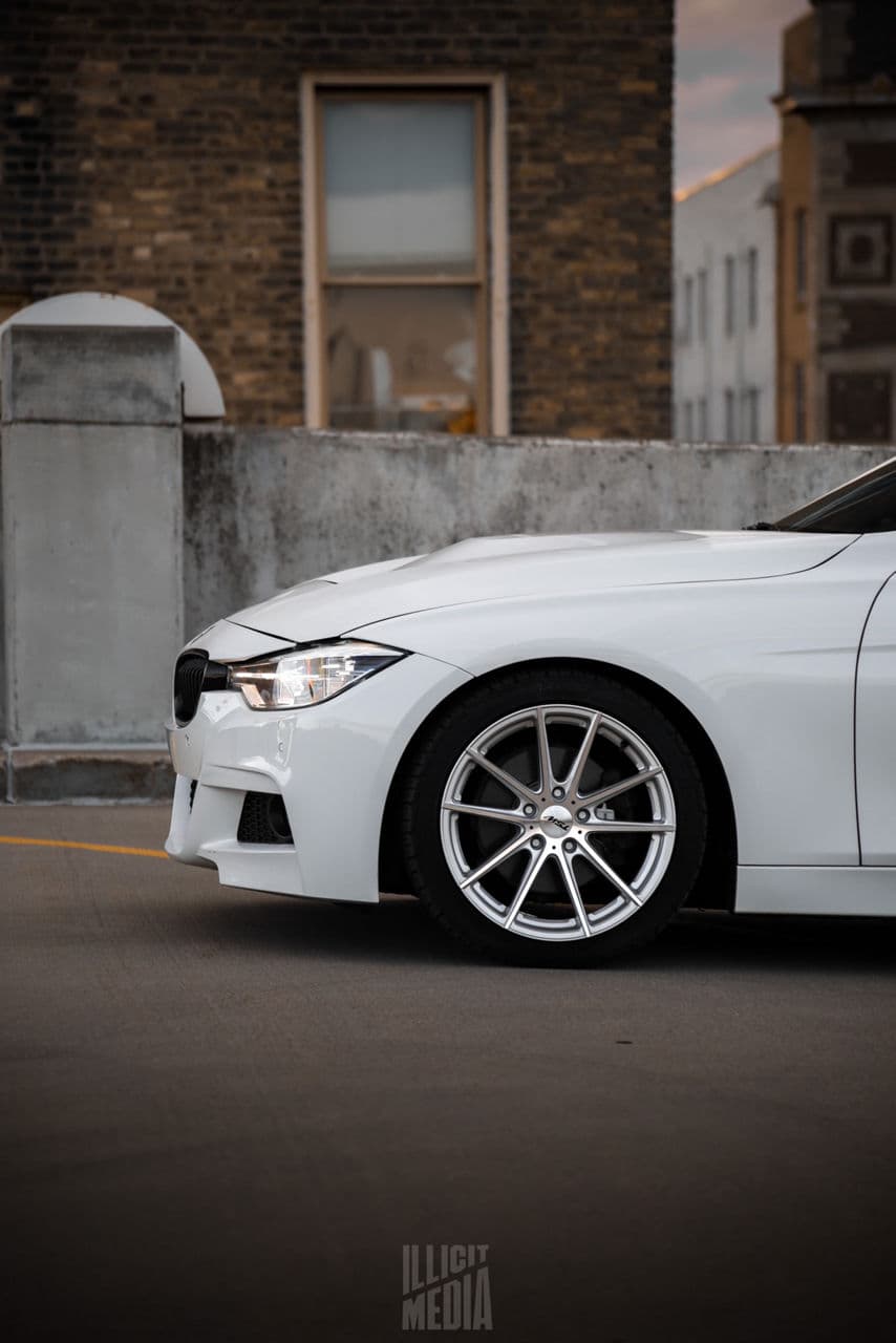 Side profile of 2018 BMW 330i with wheels