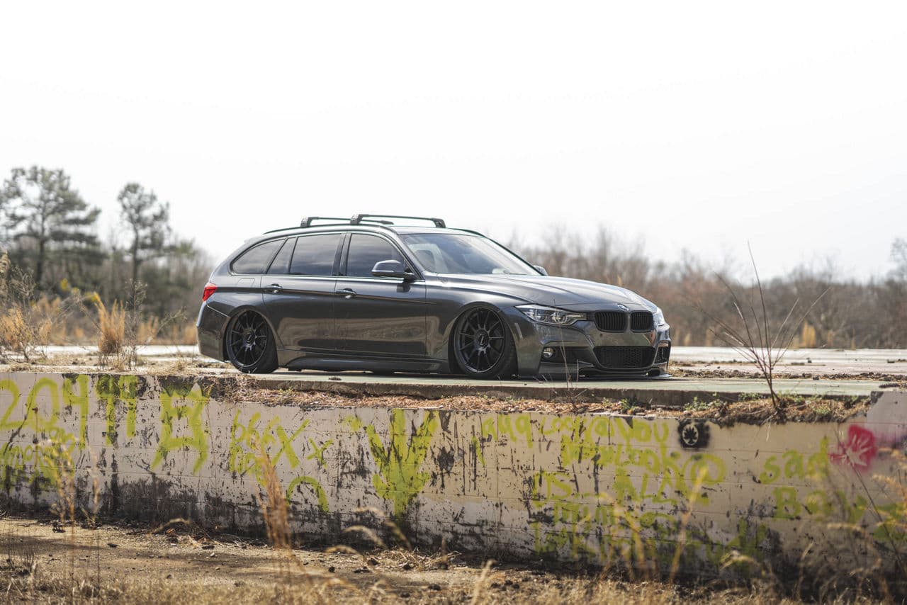 Front view of 2018 BMW 330i X-Drive with wheels