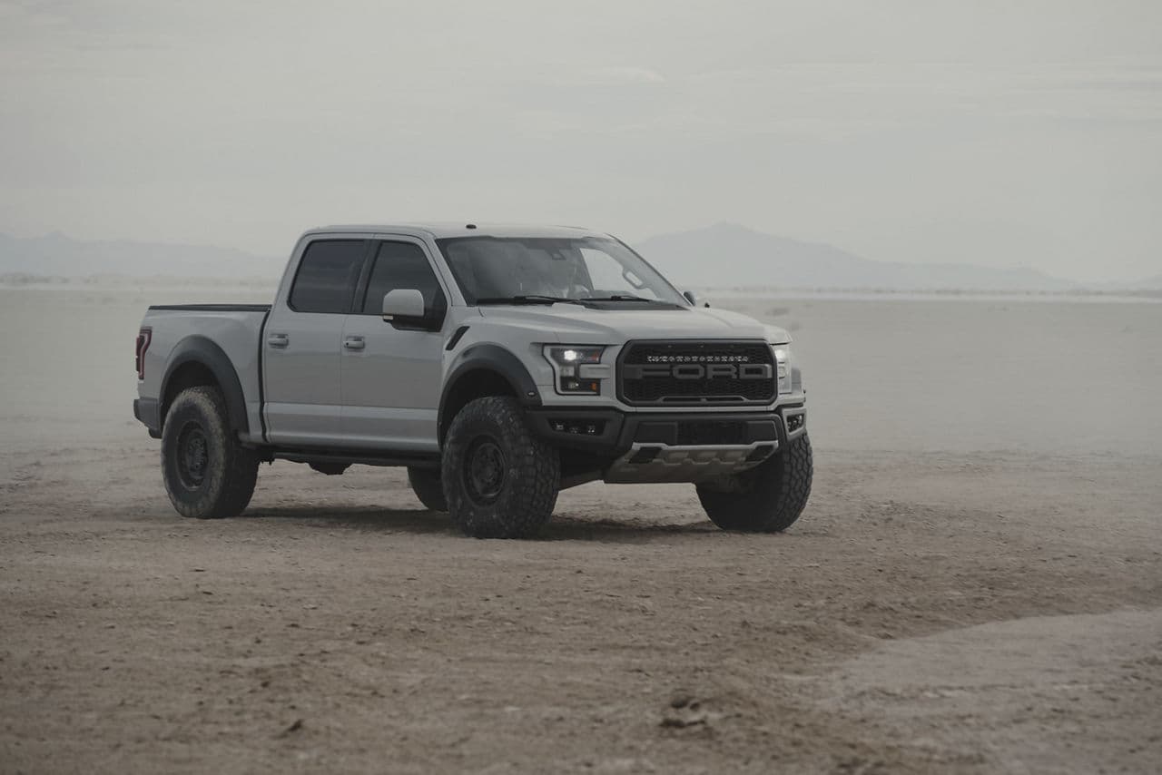 Front view of 2018 Ford F150 Raptor with wheels