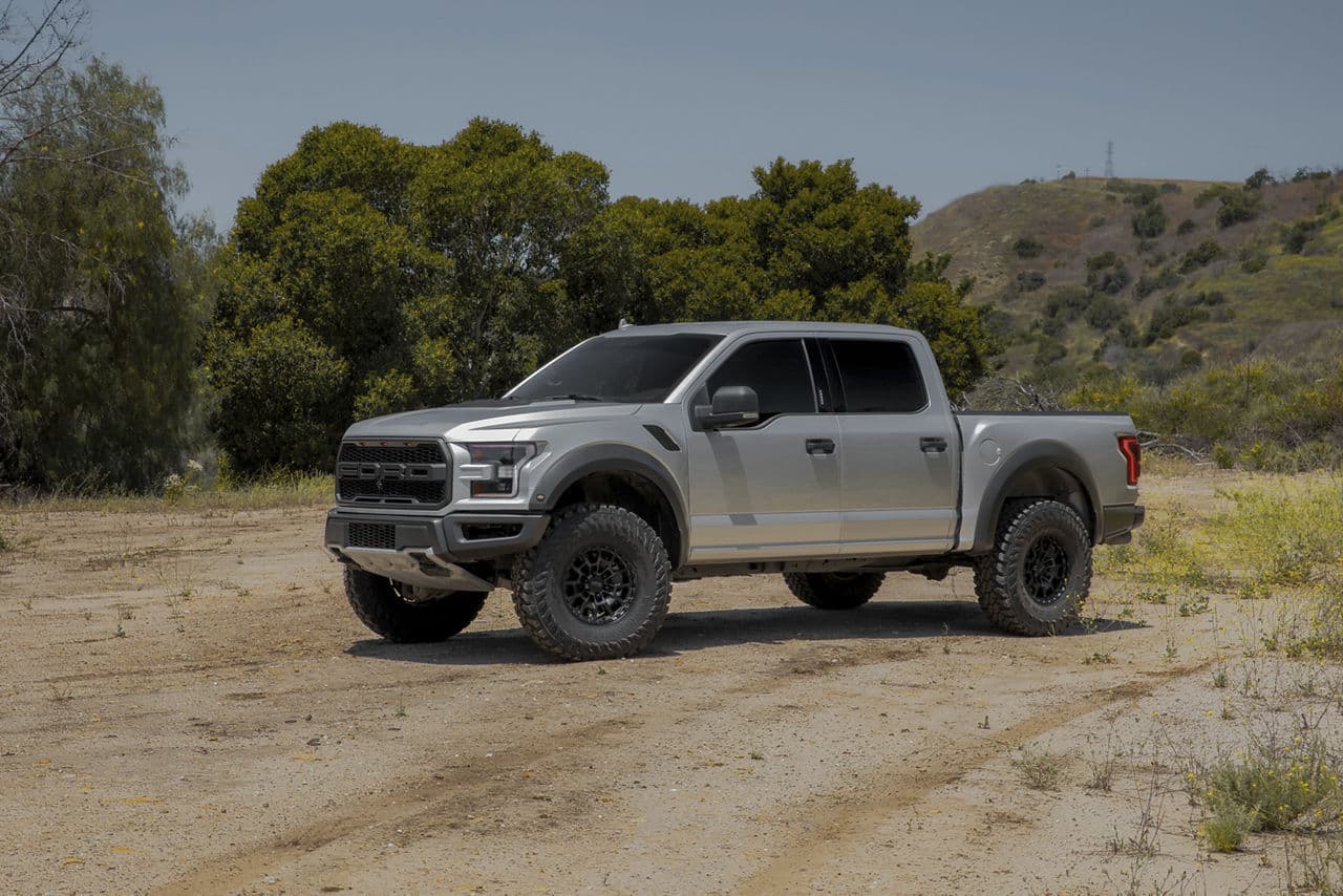 Front view of 2018 Ford F150 Raptor with wheels