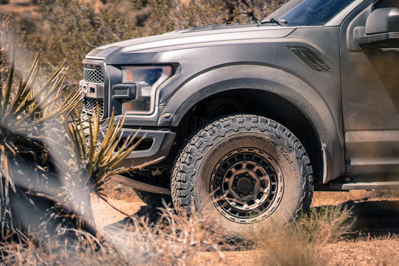 Front view of 2018 Ford F150 Raptor with wheels