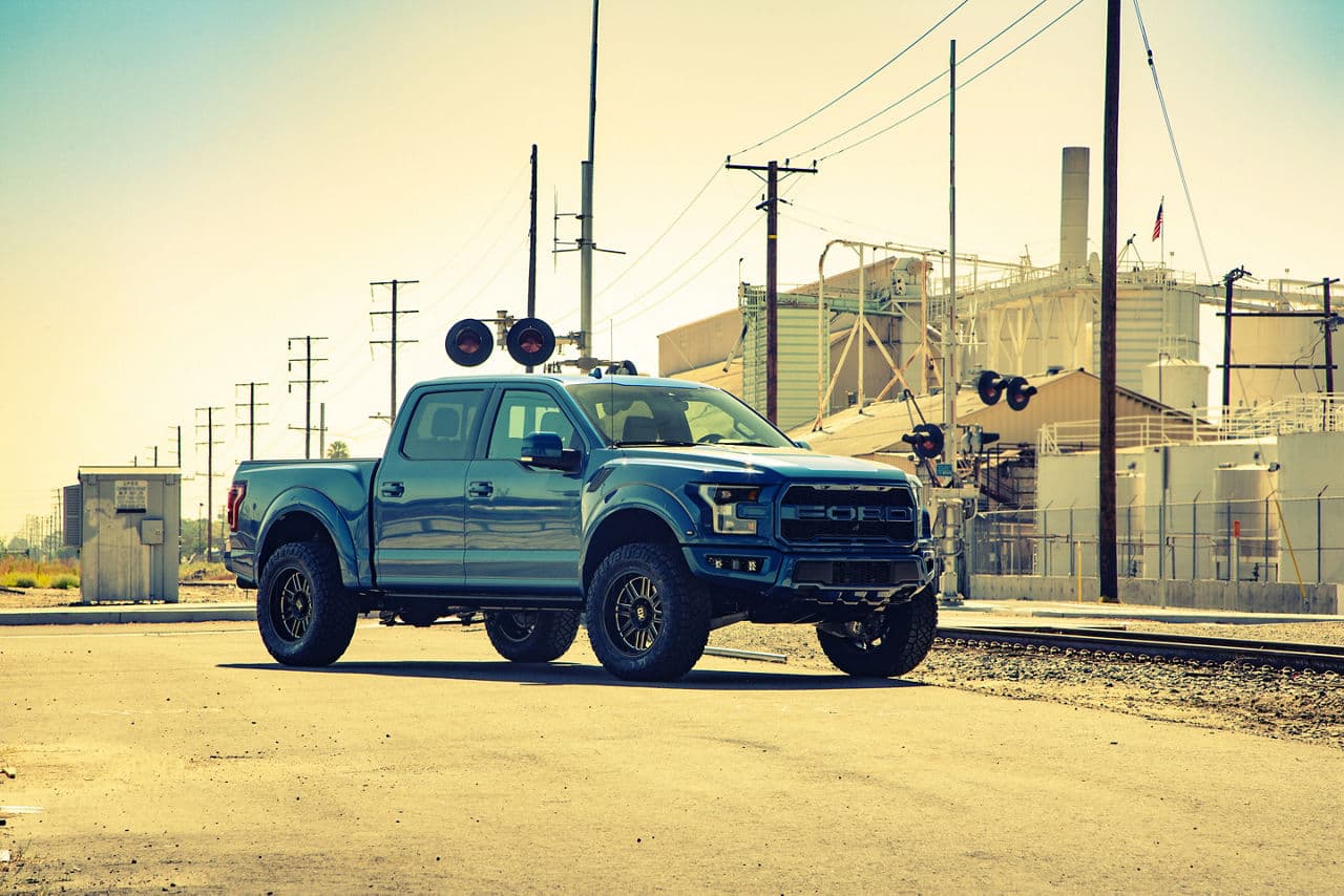 Rear view of 2018 Ford F150 Raptor with wheels