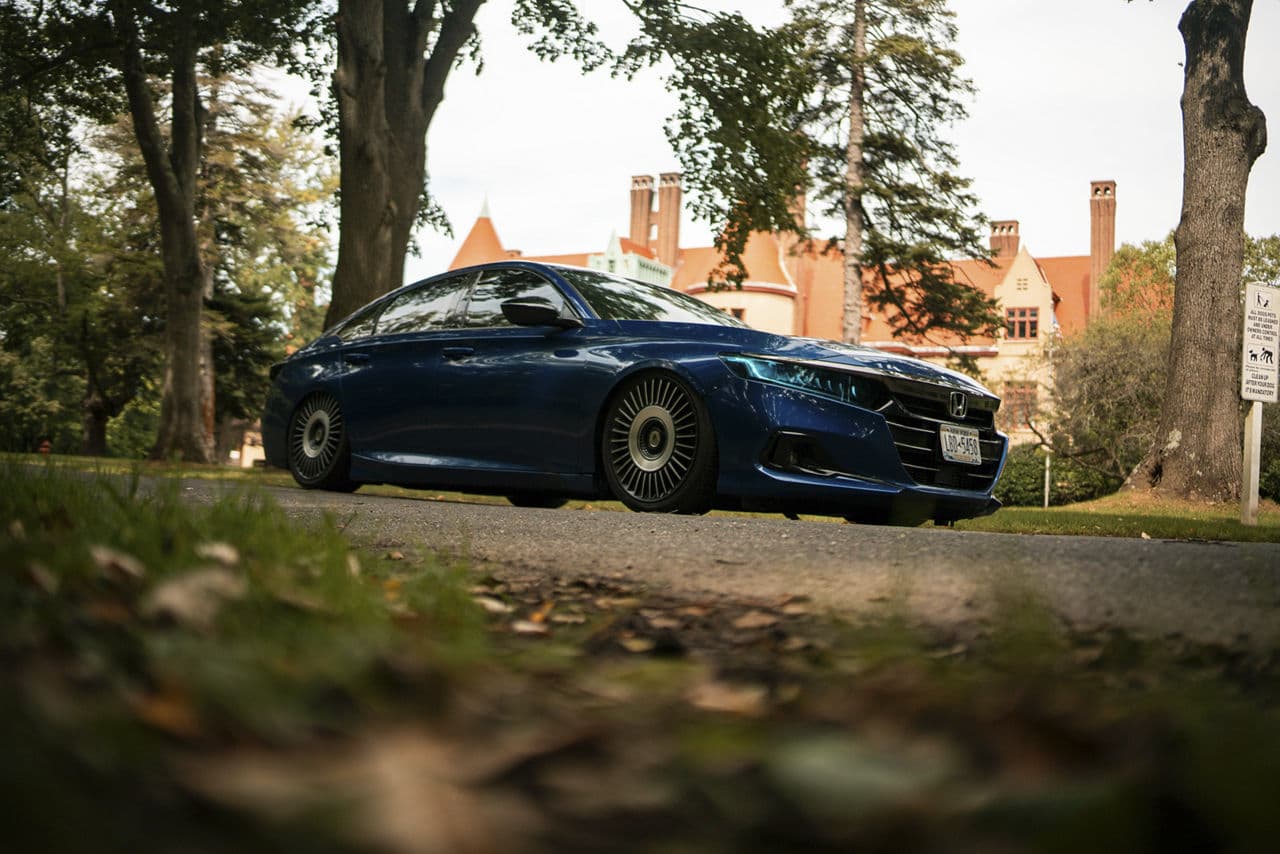 Front view of 2018 Honda Accord with wheels