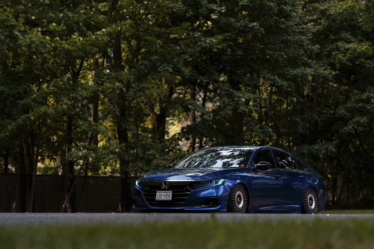 Detail view of 2018 Honda Accord with wheels