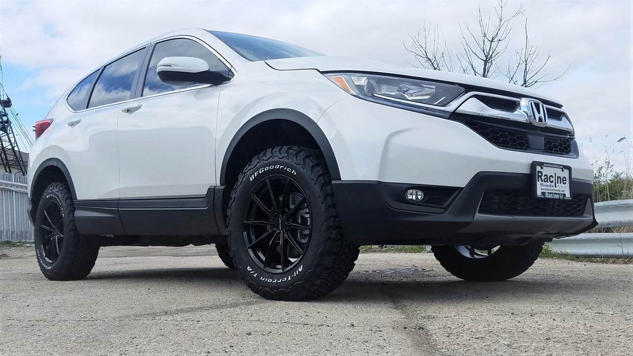 Front view of 2018 Honda CRV with wheels
