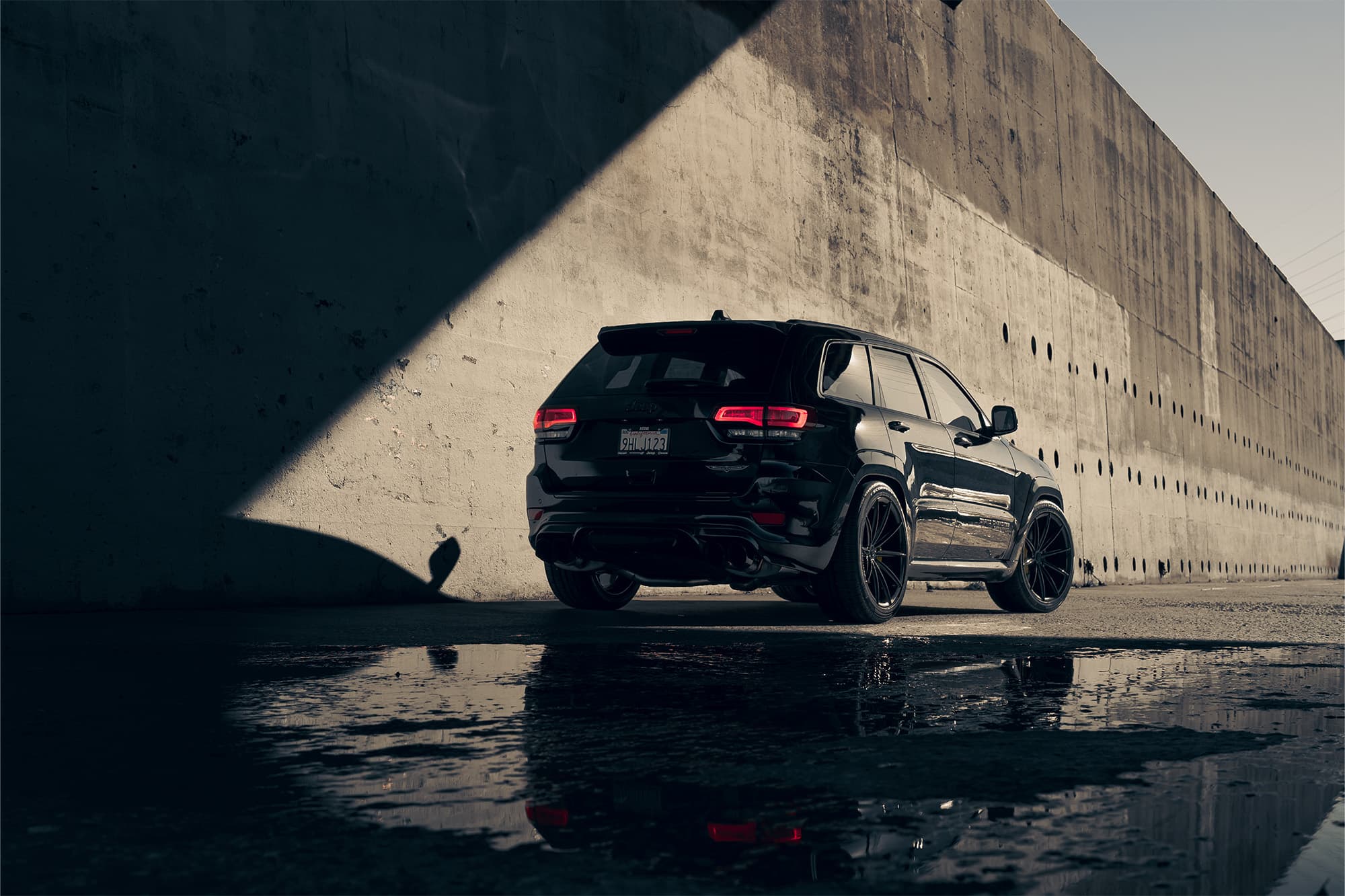 2018 Jeep Grand Cherokee Trackhawk — air ride suspension, interior