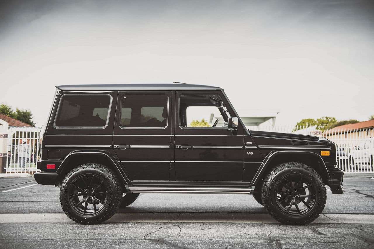 Side profile of 2018 Mercedes-Benz G550 with wheels