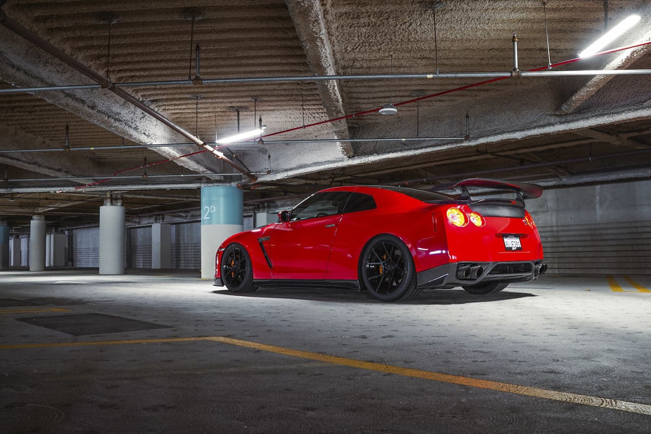 Front view of 2018 Nissan GT-R with wheels