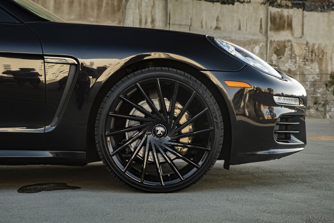 Rear view of 2018 Porsche Panamera with wheels