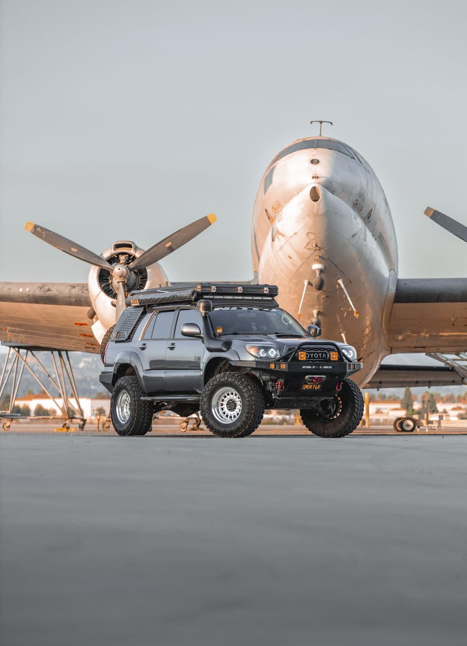 Side profile of 2018 Toyota 4Runner with truck suv wheels