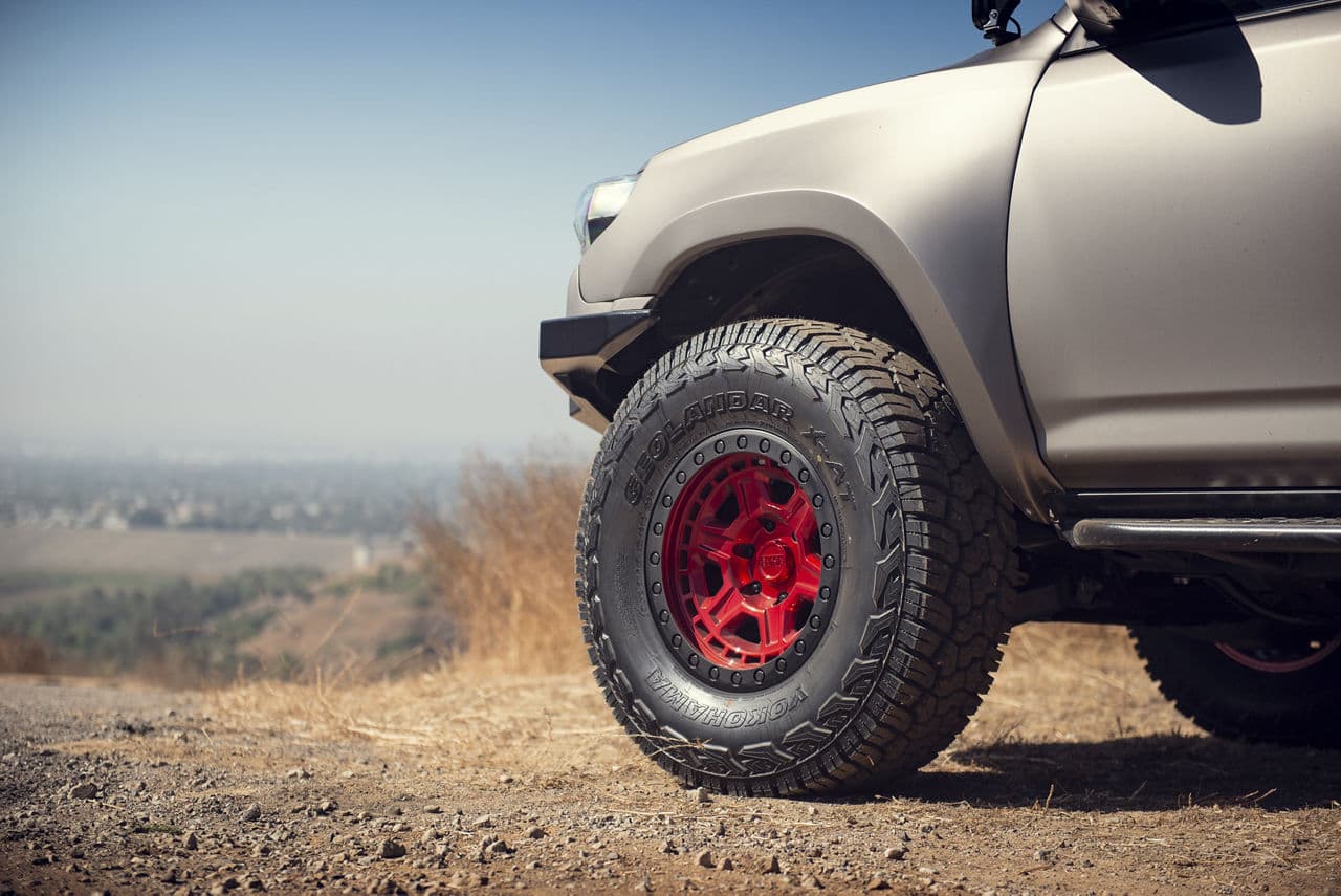 Rear view of 2018 Toyota 4Runner with truck suv wheels