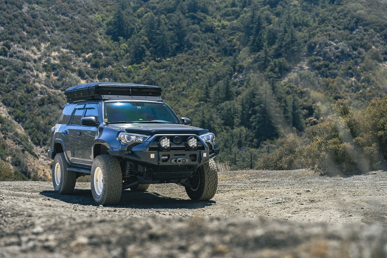 Side profile of 2018 Toyota 4Runner with truck suv wheels
