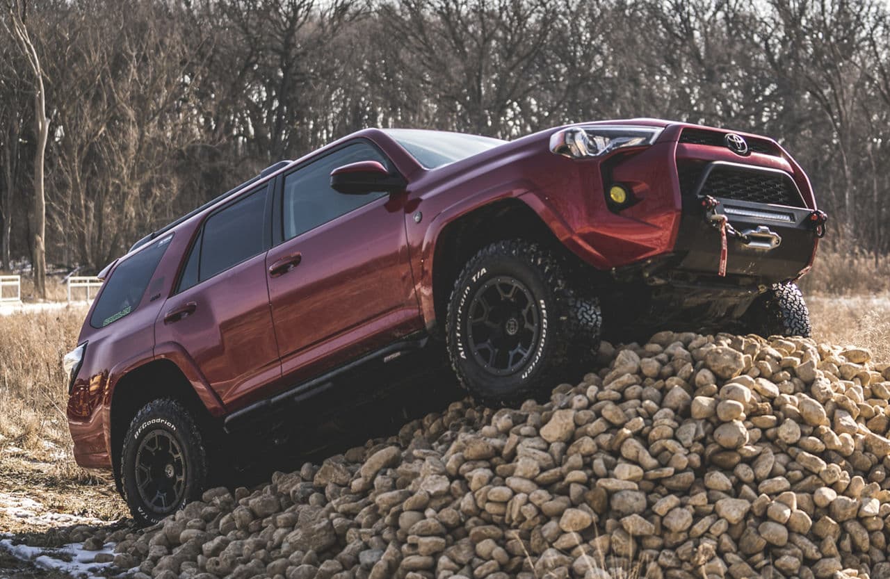 Rear view of 2018 Toyota 4Runner with wheels