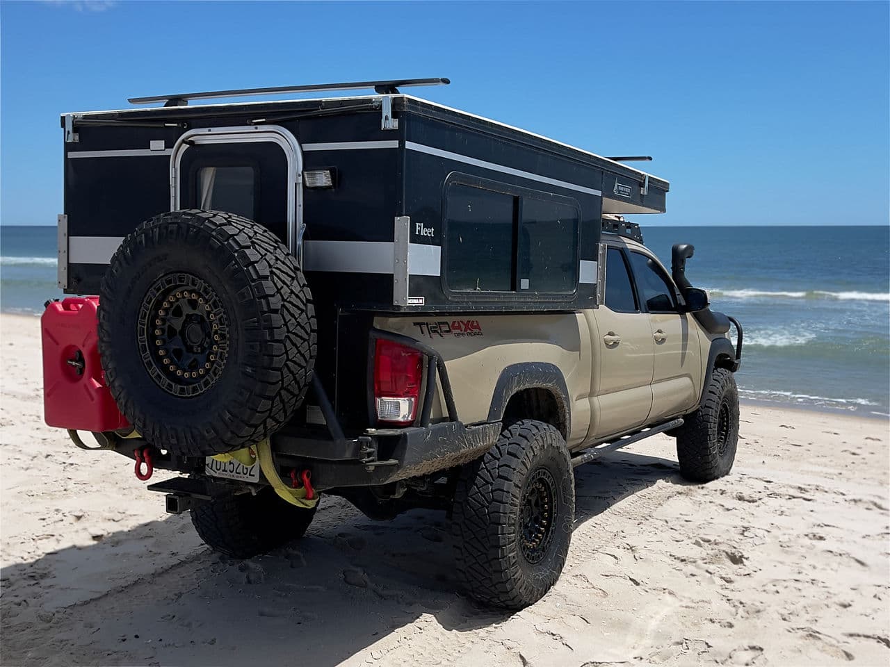 Front view of 2018 Toyota Tacoma with wheels