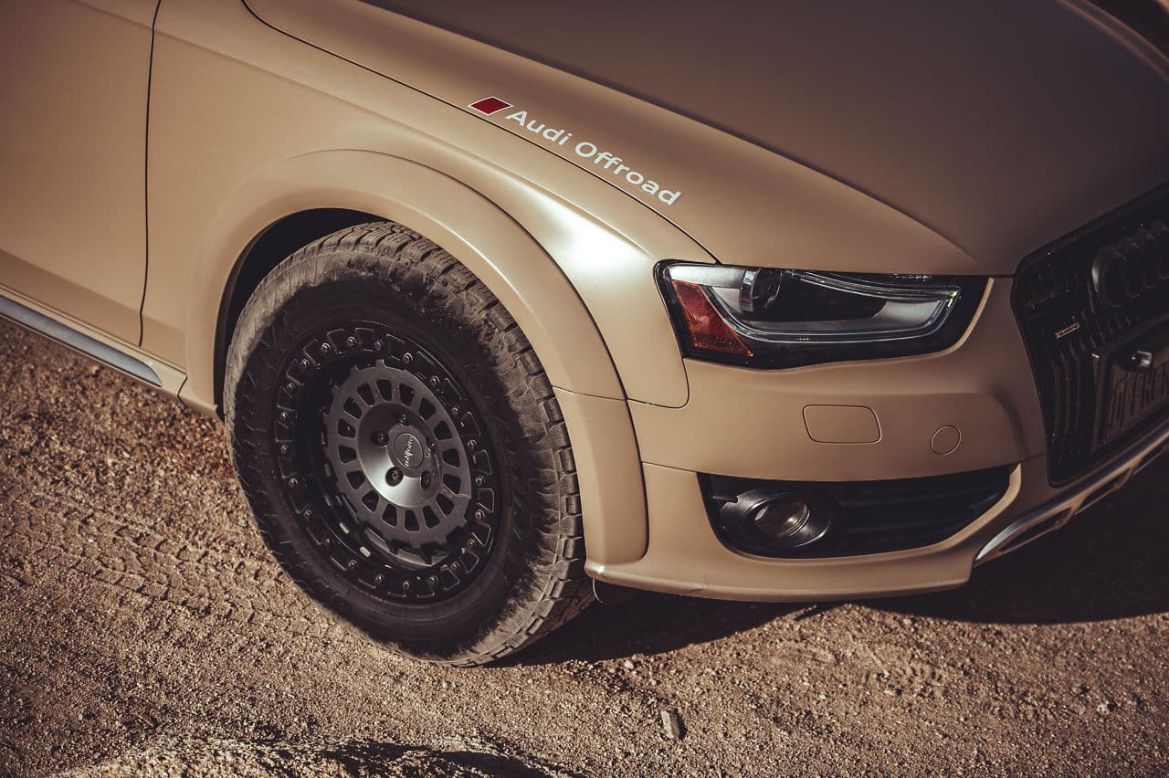 Interior of 2019 Audi Allroad with wheels