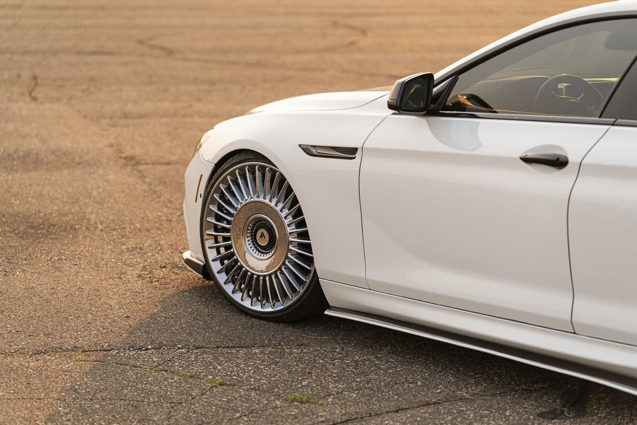 Rear view of 2019 BMW 650i with wheels