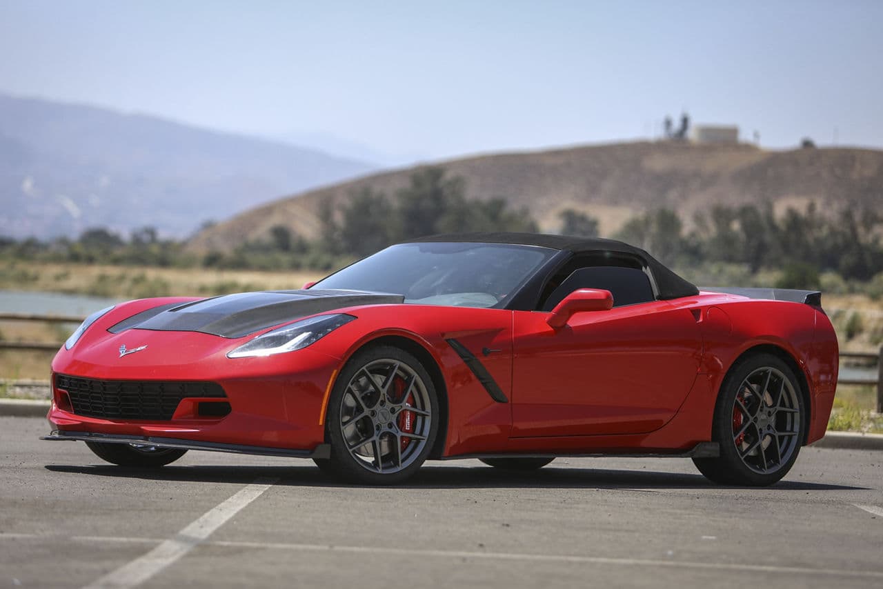 Front view of 2019 Chevrolet Corvette Stingray with wheels
