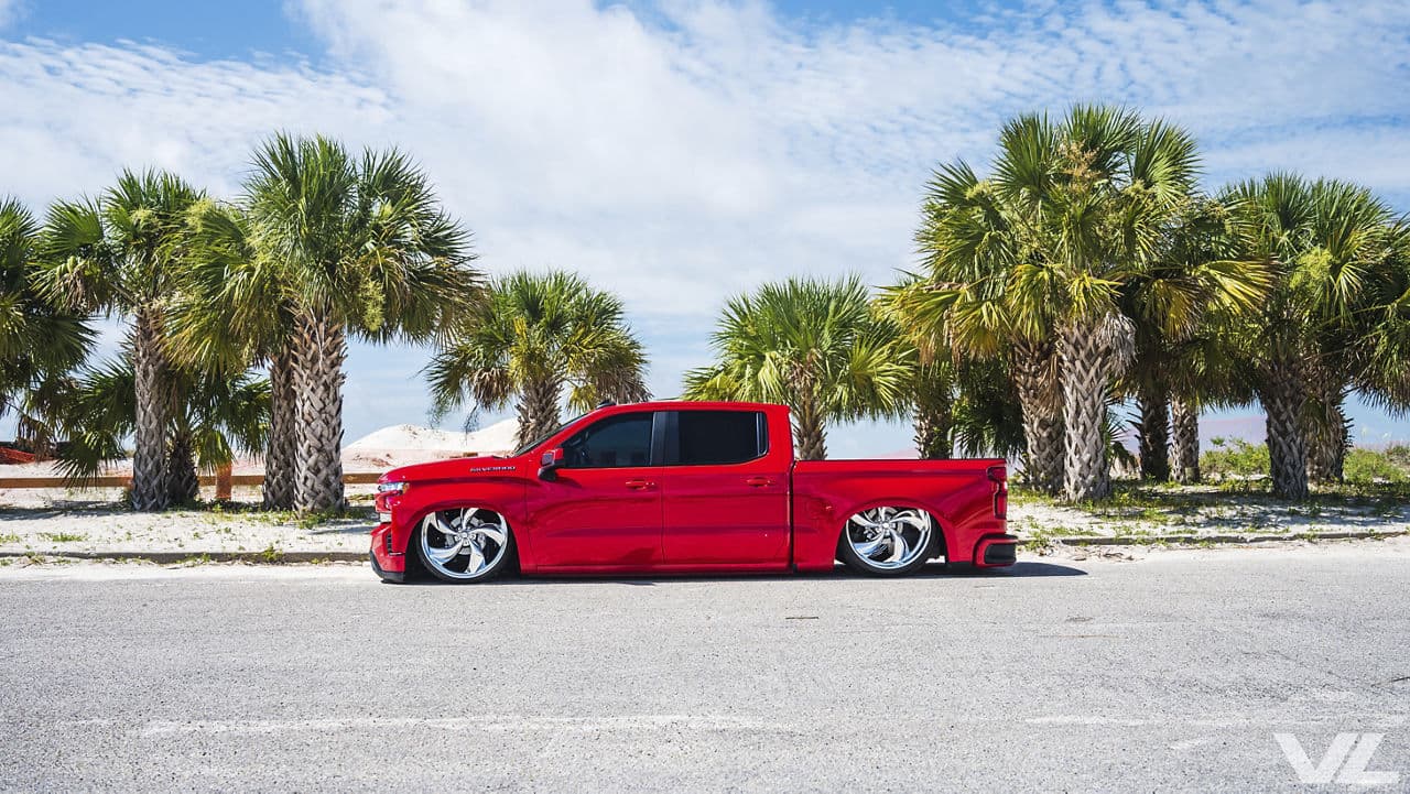Side profile of 2019 Chevrolet Silverado with wheels