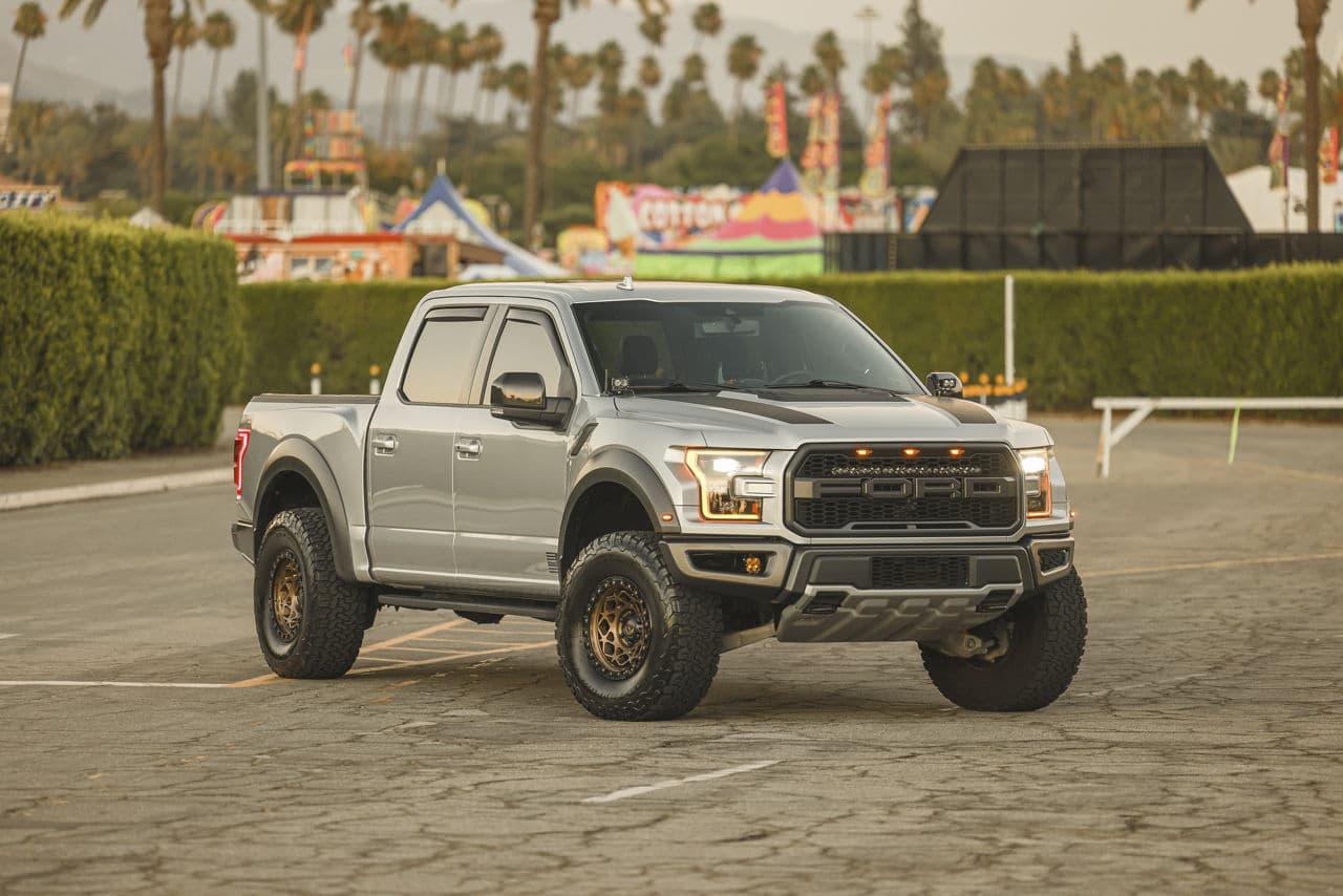 Detail view of 2019 Ford F150 Raptor with wheels
