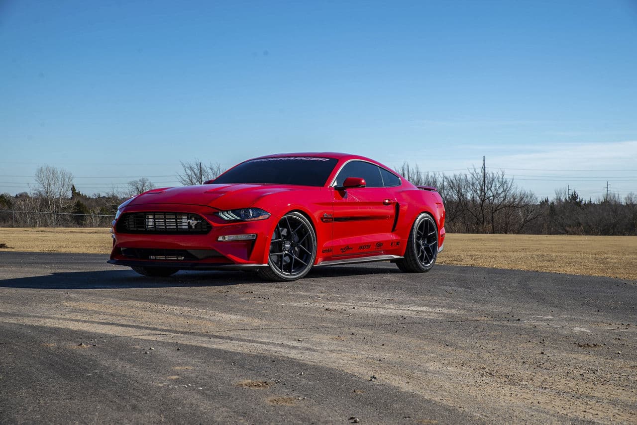 Front view of 2019 Ford Mustang GT with wheels