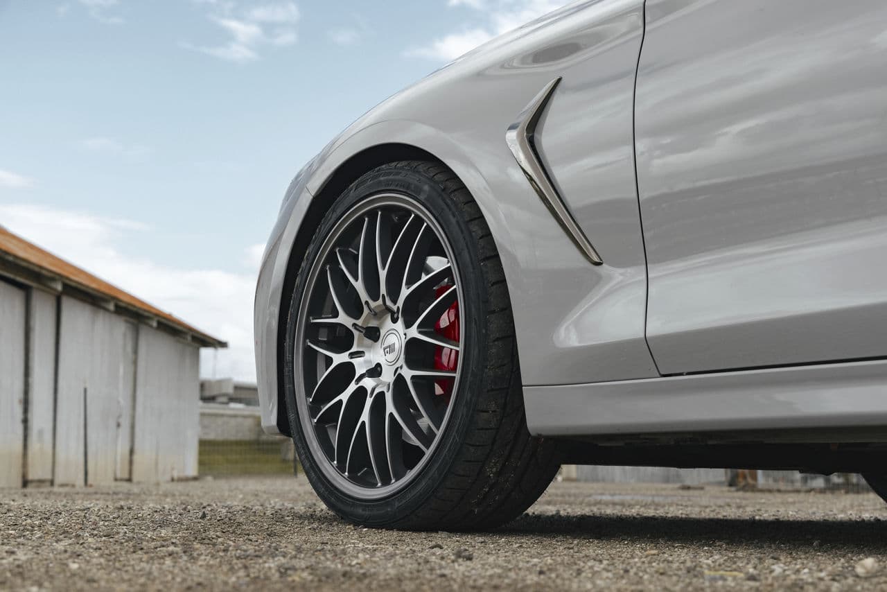 Detail view of 2019 Genesis G70 with wheels