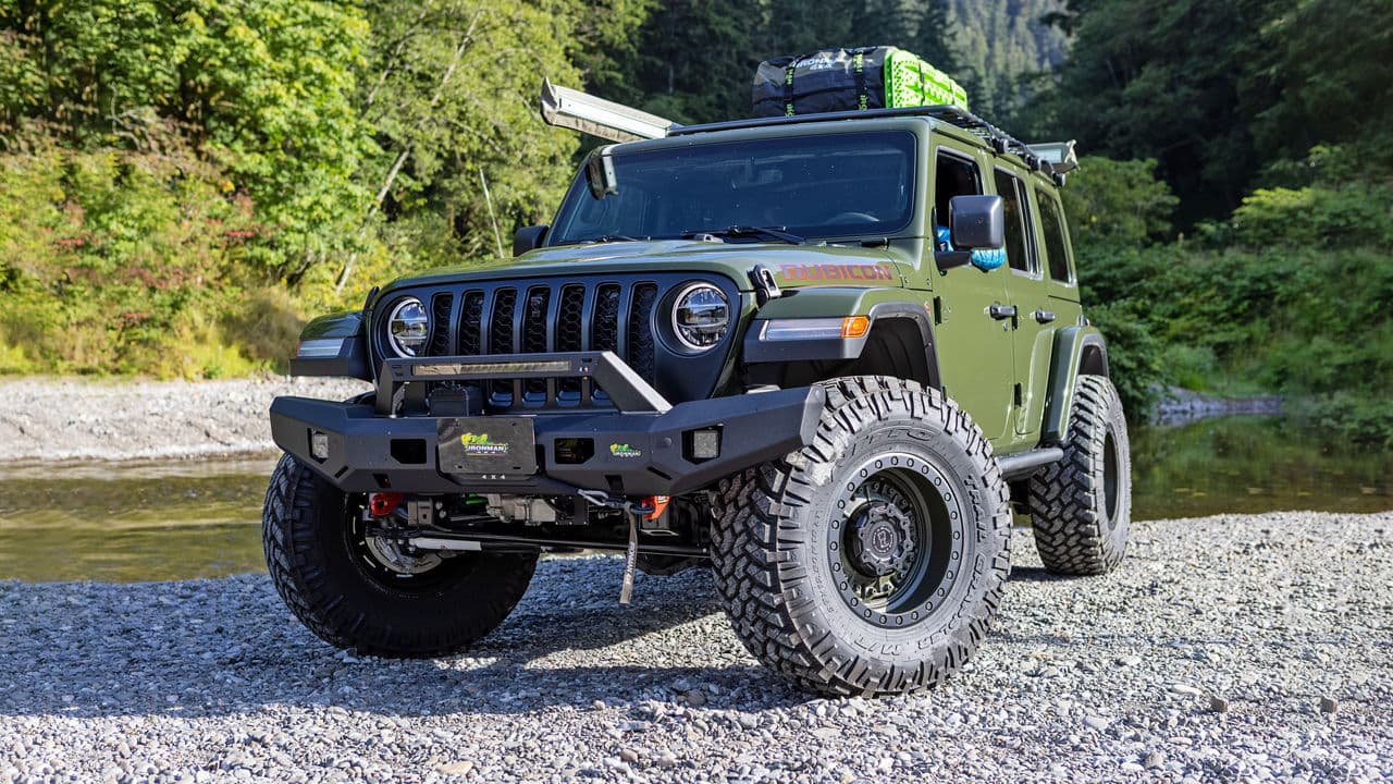 Front view of 2019 Jeep Wrangler with vehicle wraps