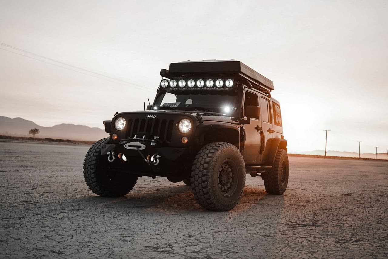 Front view of 2019 Jeep Wrangler with wheels