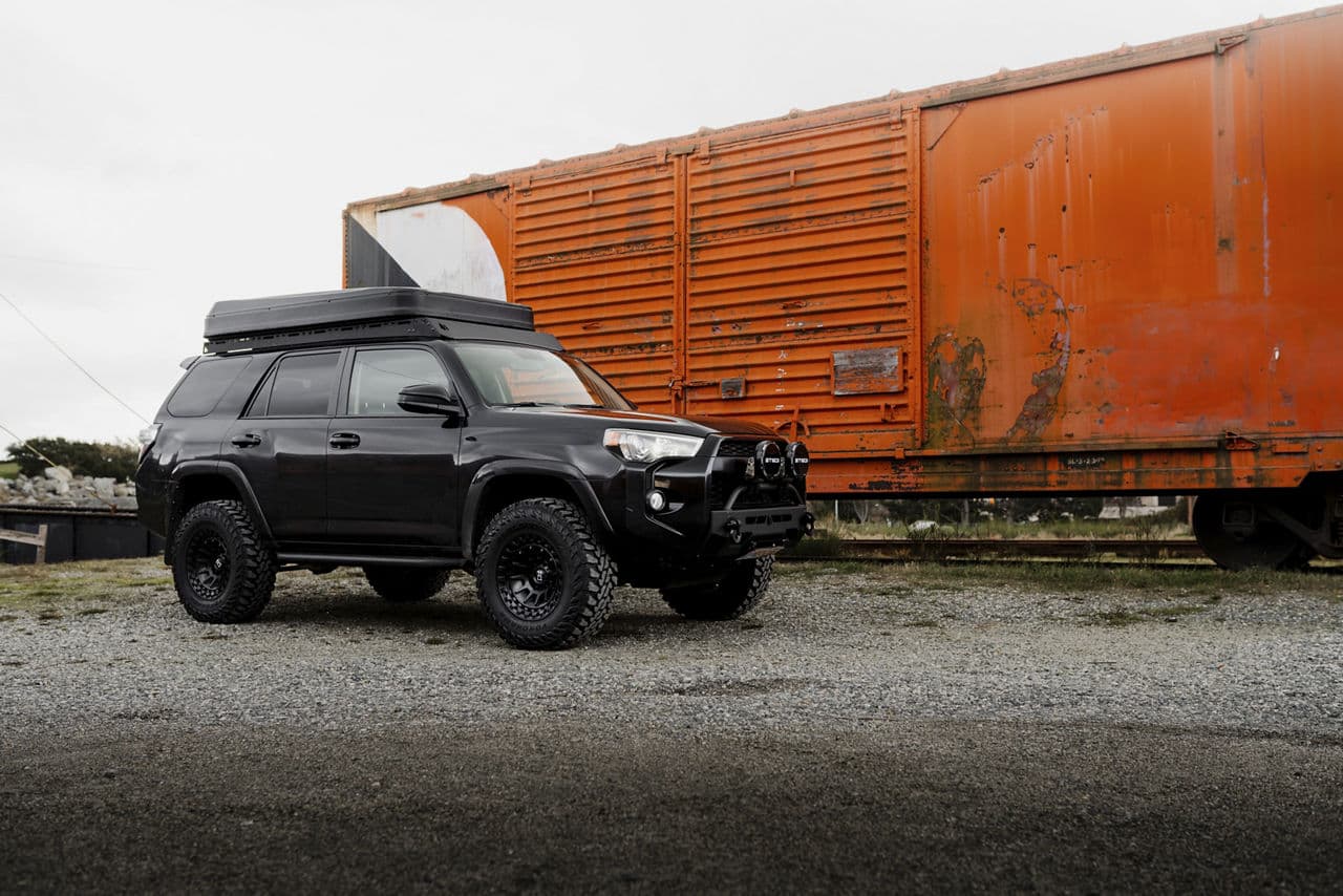 Front view of 2019 Toyota 4Runner with wheels