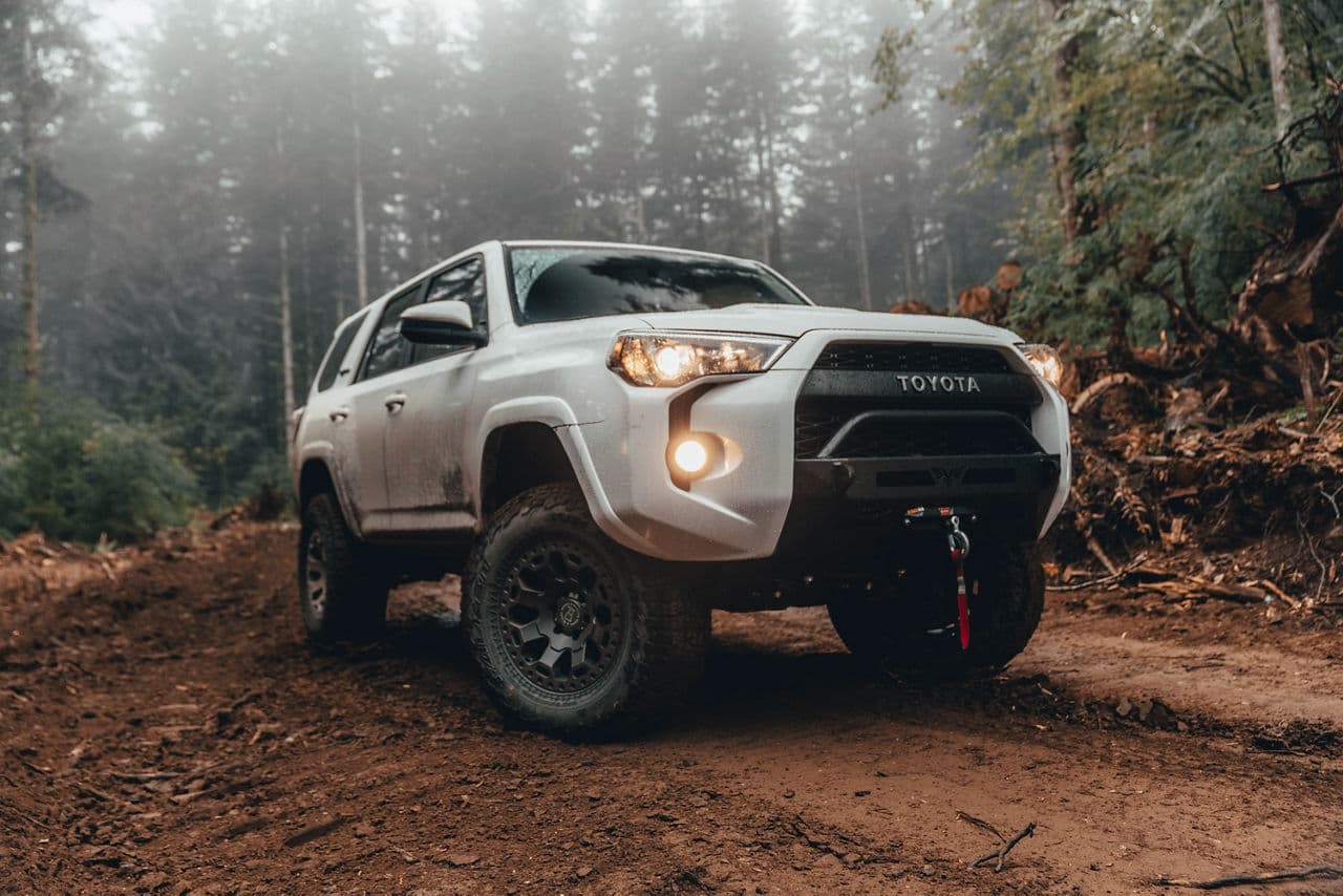 Rear view of 2019 Toyota 4Runner with wheels