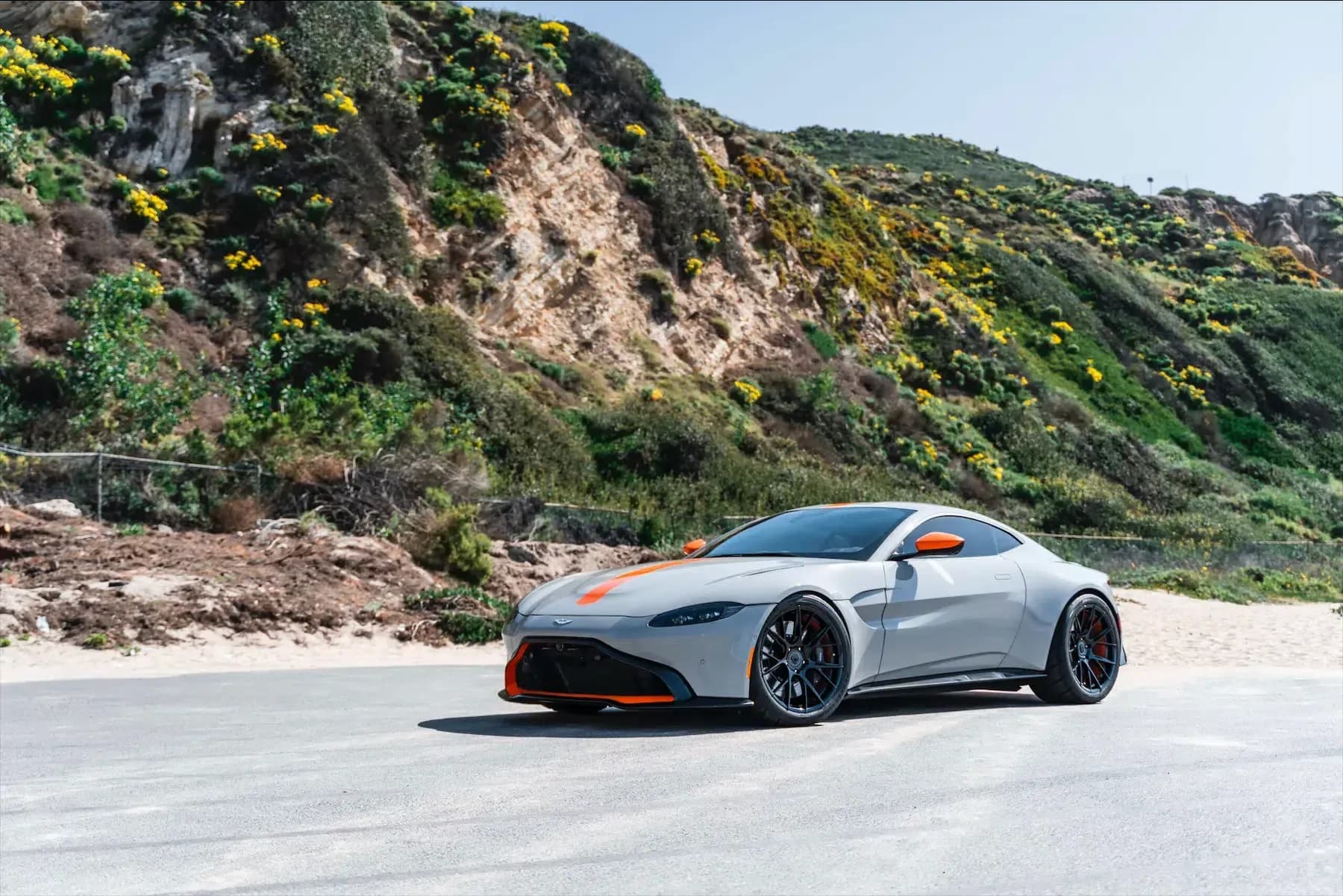 2020 Aston Martin Vantage — wheels, detail view