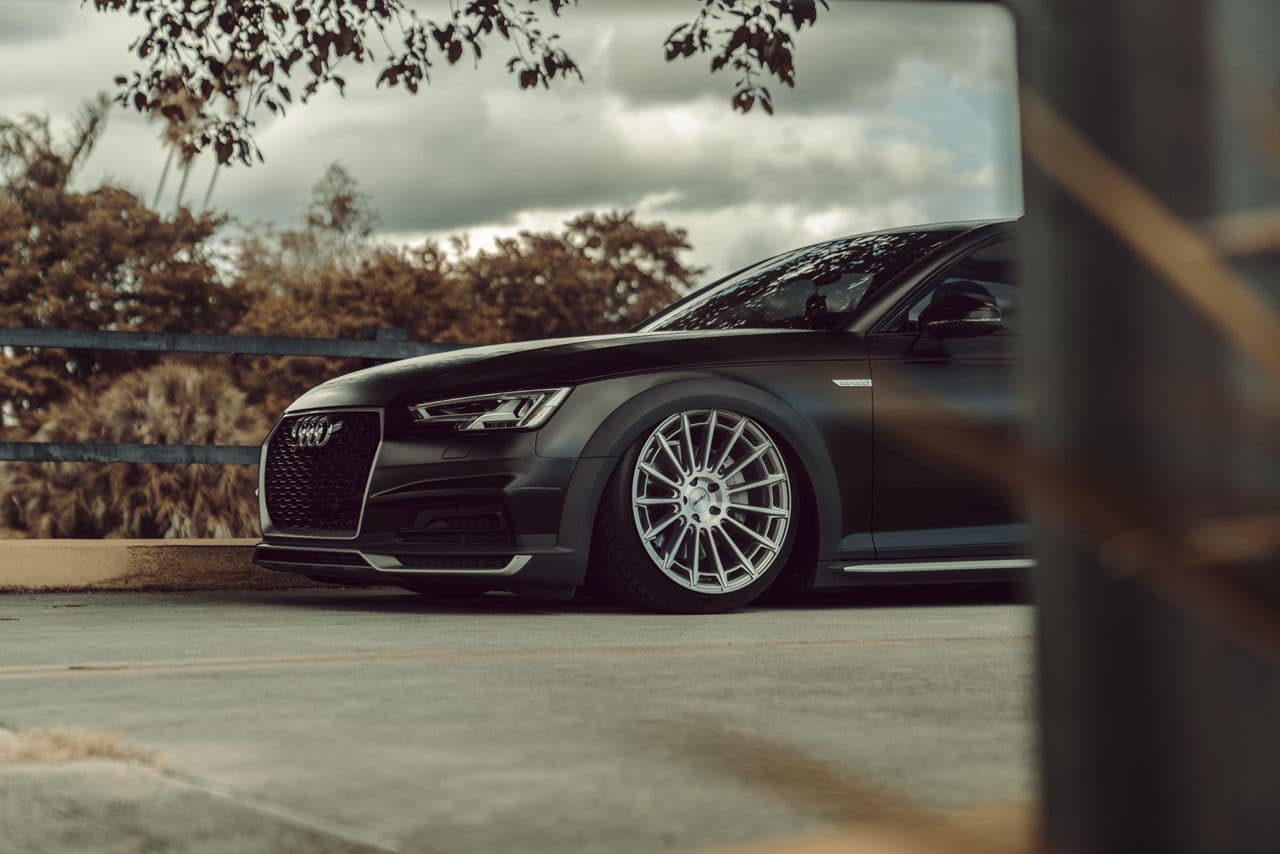 Side profile of 2020 Audi Allroad with vehicle wraps