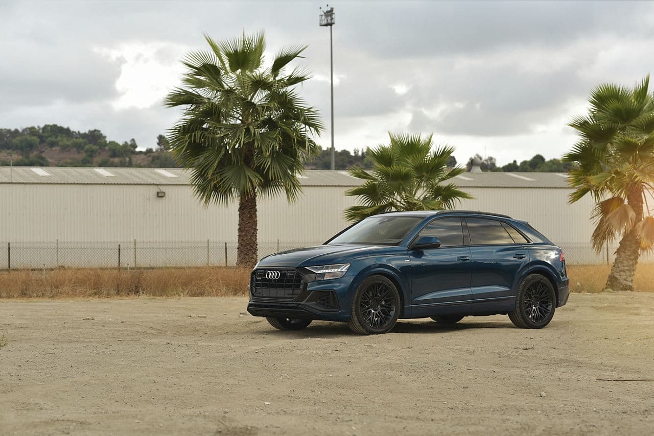 Rear view of 2020 Audi Q8 with wheels